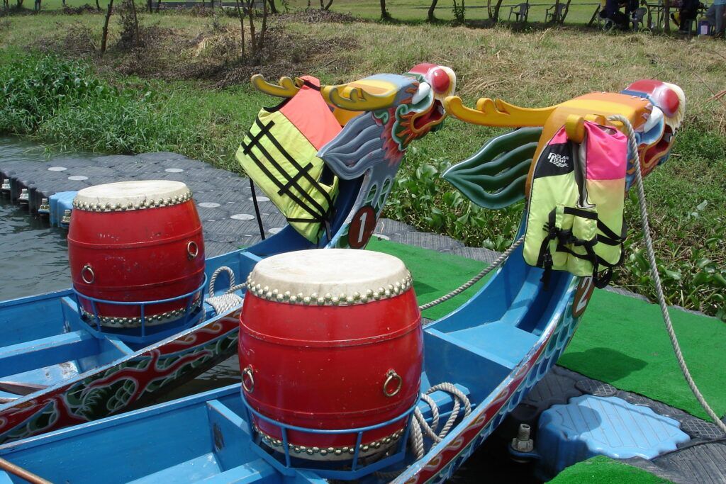 Bote del Dragón con bombo