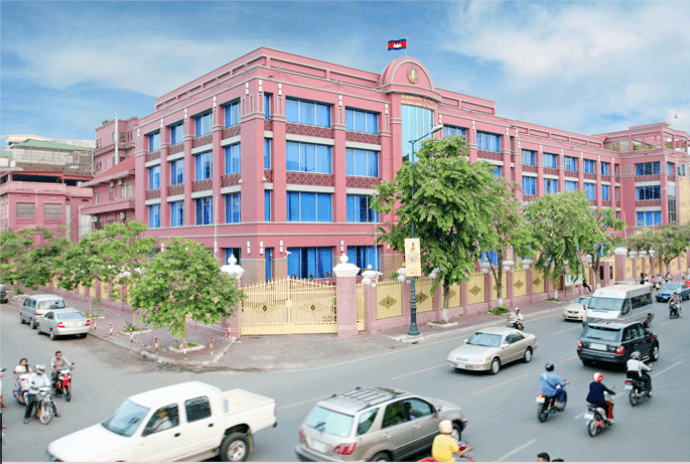 edificio banco central de camboya